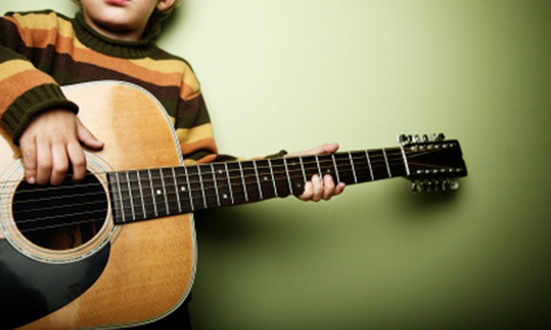 Kad bērns ir gatavs savai pirmajai mūzikas nodarbībai?