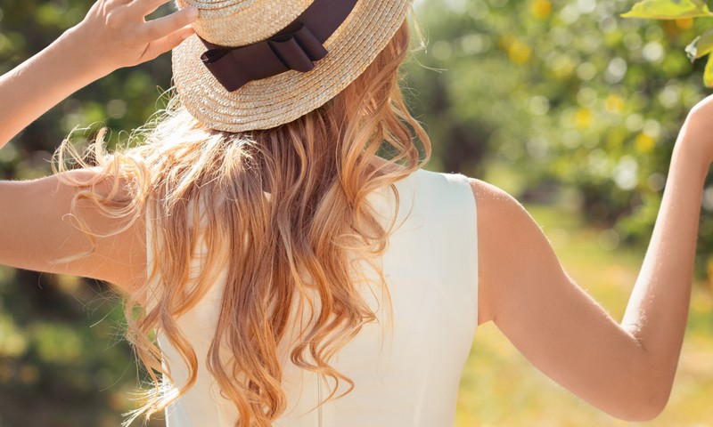 Kā pasargāt un kopt matus vasarā?
