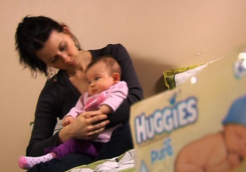 VIDEO: Kā izveidot drošu piesaisti ar mazuli?