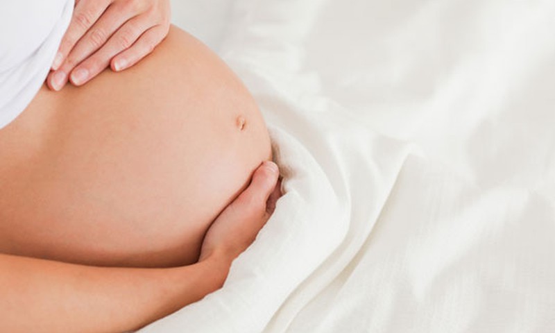 Eksperta viedoklis: vai grūtniecības laikā ir droši gulēt uz muguras?
