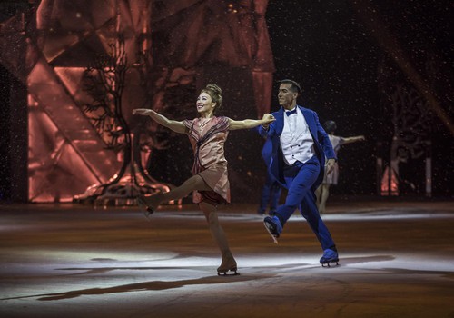 Pasaulslavenais cirks Cirque du Soleil par savu jauno izrādi CRYSTAL