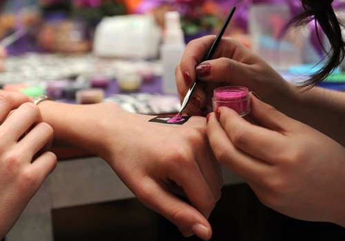 Glitter tetovējumi mazajiem jau RĪT, modes un izklaides centrā Rīga Plaza!