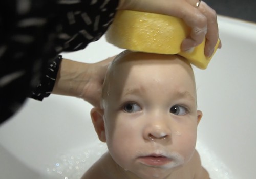 Fizioterapeita ieteikumi: Matu mazgāšanas ieteikumi maziem un lielākiem bērniem