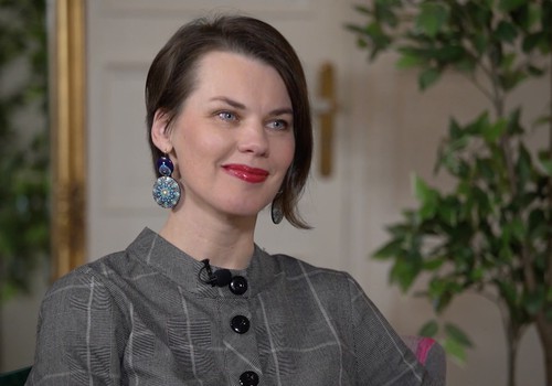 Elīna Zelčāne: Mums ir jāsāk sevi mīlēt!
