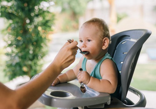 FOTOKONKURSS: Parādi jautrākos brīžus no bērna ēšanas!