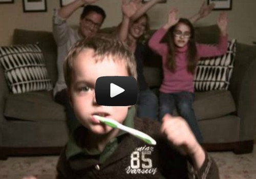 Iedod noskatīties bērnam šo VIDEO - lai viņš tīrītu zobus!