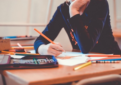 Gatavojamies skolai: Cik skolēni ir tava bērna klasē?