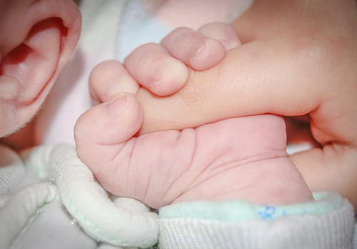 Vai autiņbiksīšu nomaiņa ir sievietes pienākums?