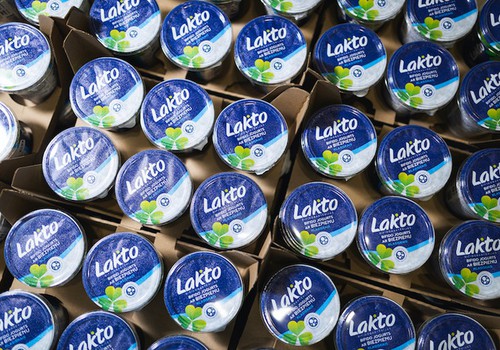 Biezpiens bifido jogurtā, graudaugi un Latvijai raksturīgie augļi – “Food Union” investē 60 tūkstošus eiro sešu jaunu “Lakto” radīšanā