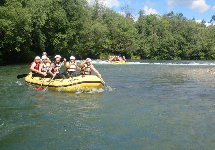 Jauna pieredze – raftings Savas upē (Slovēnija)