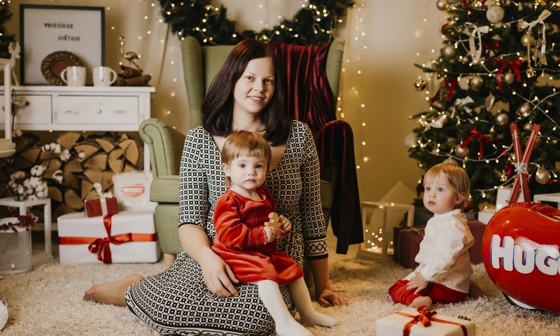 Gaidot Ziemassvētkus: Ziemassvētku svinēšana kopā ar bērniem un ģimenes tradīcijas