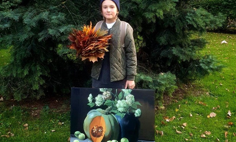 11 gadus jauna zēna gleznas pieprasītas Latvijā un pasaulē. Talantīgais mākslinieks Marats Dzjubenko