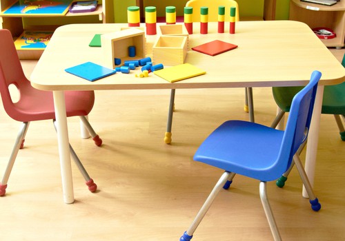 No 9 mēnešu vecuma garantēta vieta bērnudārzā – kā darbojas pirmsskolas Somijā?