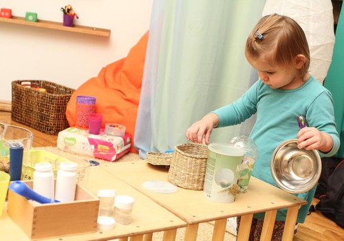 Huggies@ Brīnumu istaba: Kas notiek bērna attīstībā 16 līdz 24 mēnešu vecumā?