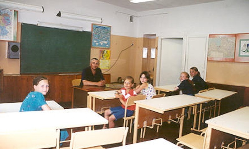 Rīgas domnieki nolemj likvidēt 16 skolas