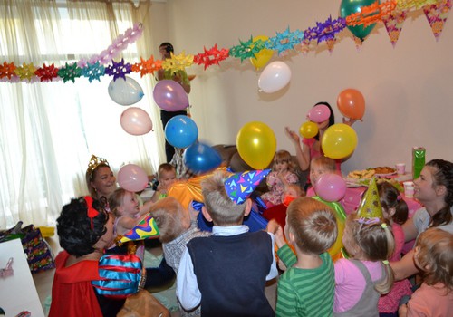 KONKURSS VISIEM! Dzimšanas diena svētkos: padalieties savos pieredzes stāstos!