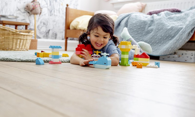 Parādi sava bērna Fantāziju pasauli un laimē LEGO!