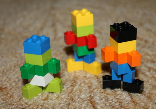 Lego sirsniņpilsēta.