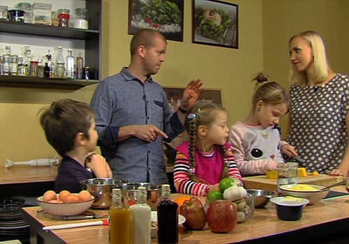 Ziemassvētku darbnīcas VIDEOrecepte: Gatavojam kopīgi ķirbju kūku!