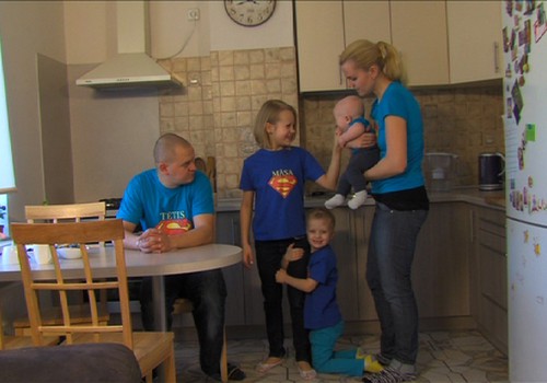 Superbēbja seriāla VIDEO: pavasara LIELĀ mājas tīrīšana bez ķīmijas!