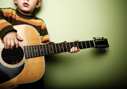 Kad bērns ir gatavs savai pirmajai mūzikas nodarbībai?