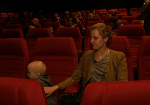Ar visu ģimeni uz KINO Forum Cinemas: VIDEO Bērnu rīti un Māmiņu seansi