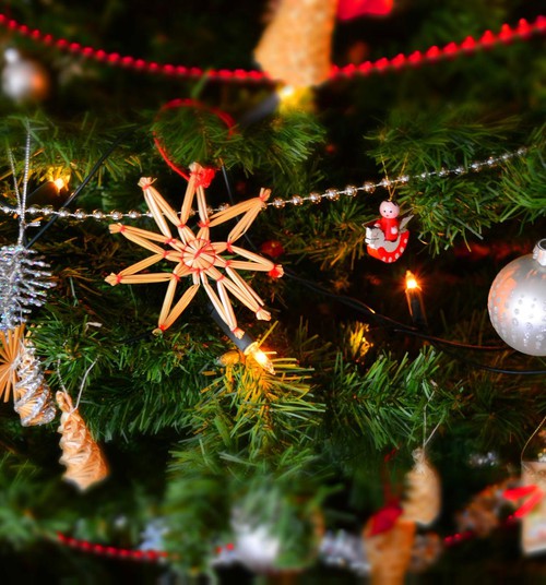 14 sirsnīgas grāmatas bērniem Ziemassvētku laikam